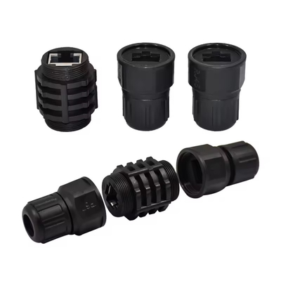 Cat6a RJ45 Cat6a 機器のためのプラスチック製の閉ざされたパネル接続器 イーサネット上でのLANケーブルに対する防水性