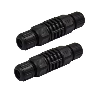 Cat6a RJ45 Cat6a 機器のためのプラスチック製の閉ざされたパネル接続器 イーサネット上でのLANケーブルに対する防水性
